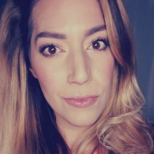 Meet your Posher, Becca